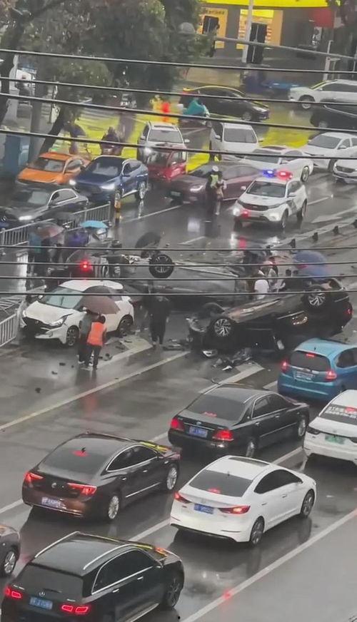 重庆小车爆料事件视频,视频揭露惊人真相 第2张 重庆小车爆料事件视频,视频揭露惊人真相 第2张